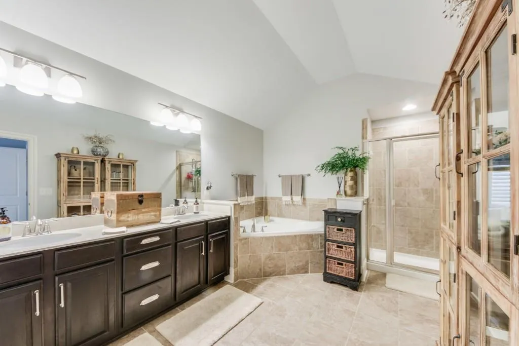 7630 Glisten Avenue, Sandy Springs, Georgia 30328, 3 Bedrooms Bedrooms, ,2 BathroomsBathrooms,Residential,Sold,7630 Glisten Avenue,7028041