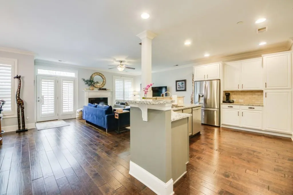7630 Glisten Avenue, Sandy Springs, Georgia 30328, 3 Bedrooms Bedrooms, ,2 BathroomsBathrooms,Residential,Sold,7630 Glisten Avenue,7028041