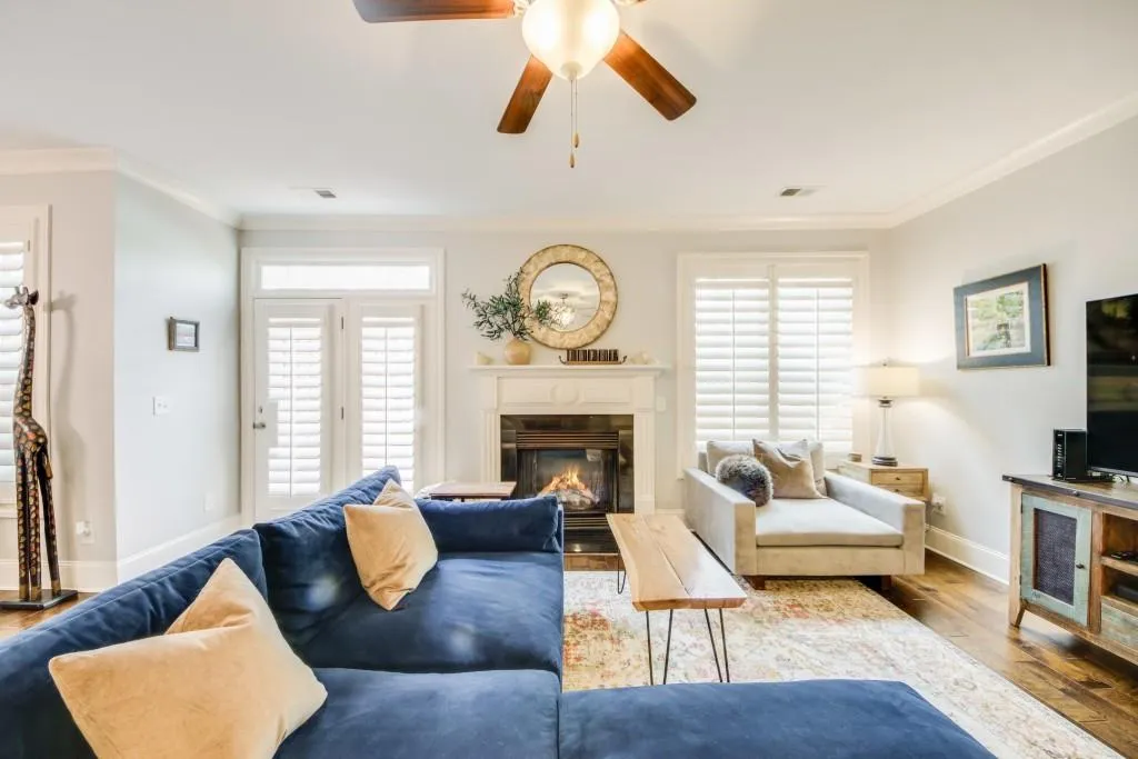 7630 Glisten Avenue, Sandy Springs, Georgia 30328, 3 Bedrooms Bedrooms, ,2 BathroomsBathrooms,Residential,Sold,7630 Glisten Avenue,7028041