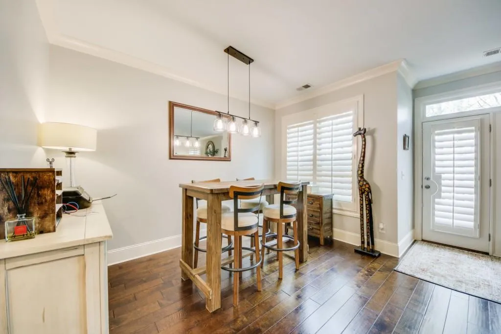 7630 Glisten Avenue, Sandy Springs, Georgia 30328, 3 Bedrooms Bedrooms, ,2 BathroomsBathrooms,Residential,Sold,7630 Glisten Avenue,7028041