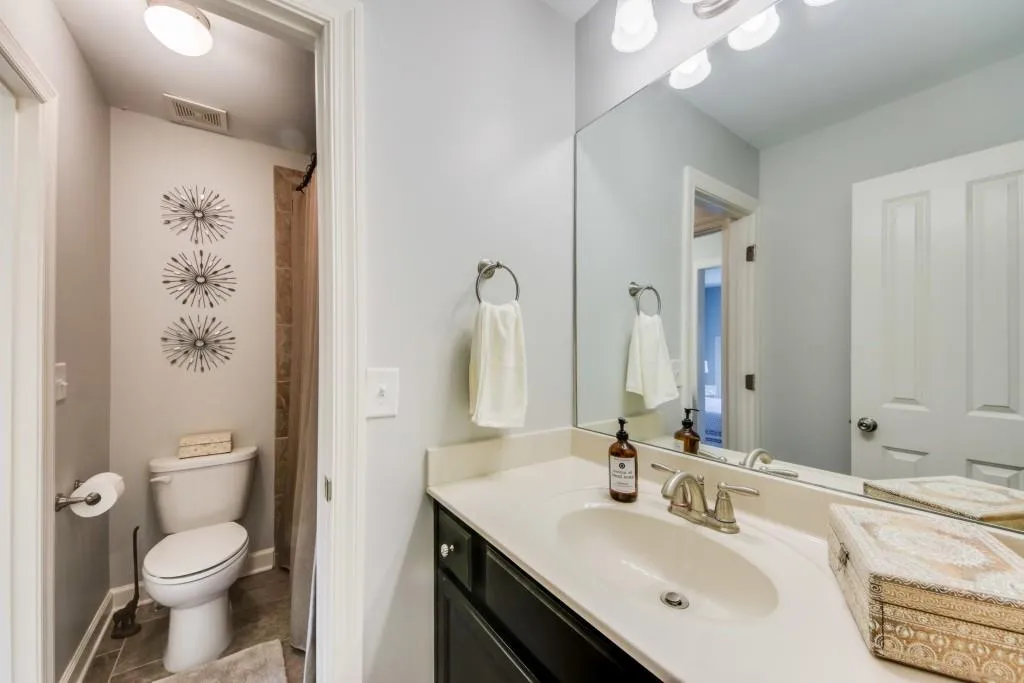 7630 Glisten Avenue, Sandy Springs, Georgia 30328, 3 Bedrooms Bedrooms, ,2 BathroomsBathrooms,Residential,Sold,7630 Glisten Avenue,7028041
