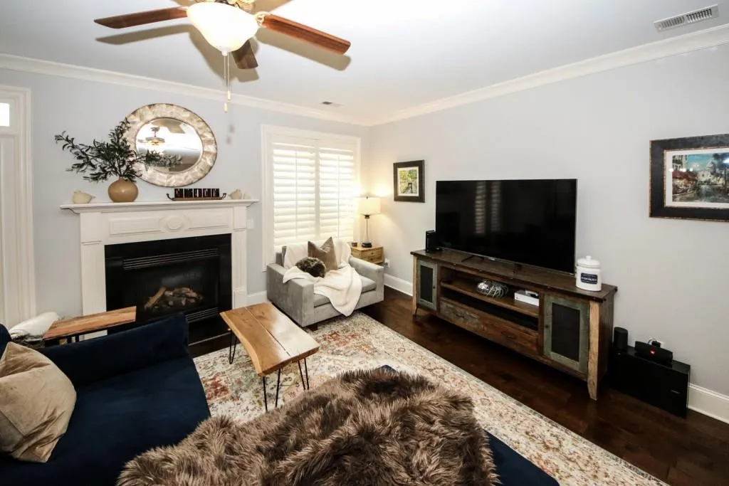 7630 Glisten Avenue, Sandy Springs, Georgia 30328, 3 Bedrooms Bedrooms, ,2 BathroomsBathrooms,Residential,Sold,7630 Glisten Avenue,7028041