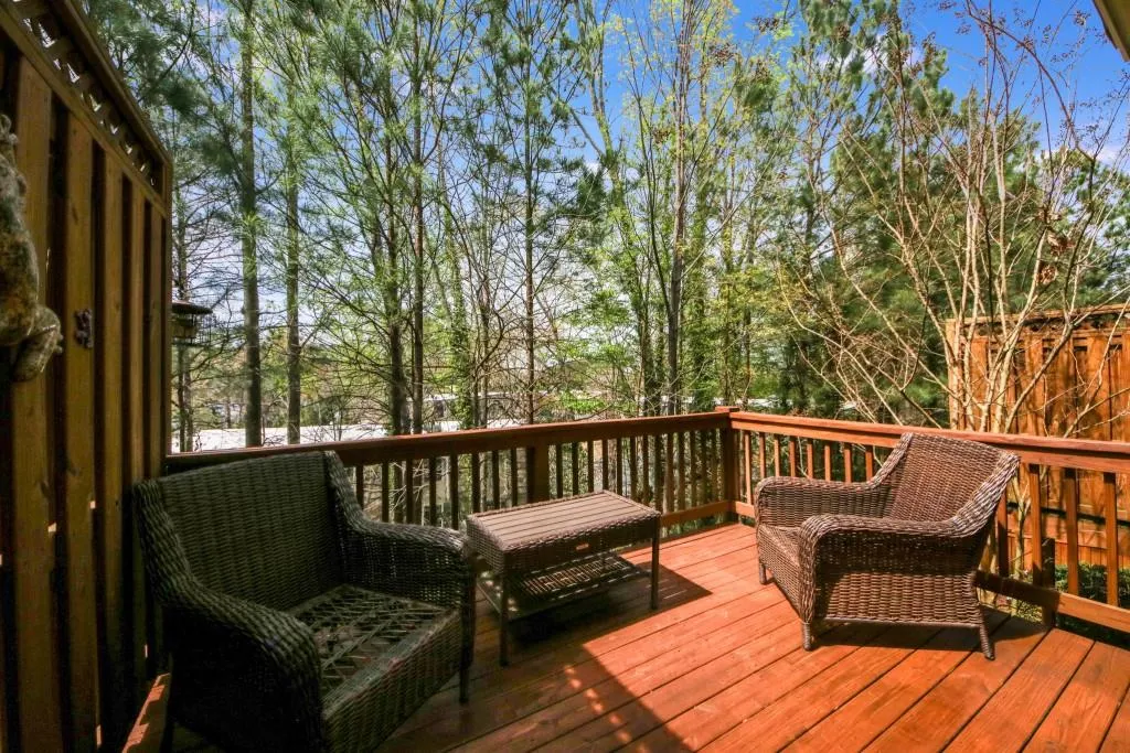 7630 Glisten Avenue, Sandy Springs, Georgia 30328, 3 Bedrooms Bedrooms, ,2 BathroomsBathrooms,Residential,Sold,7630 Glisten Avenue,7028041