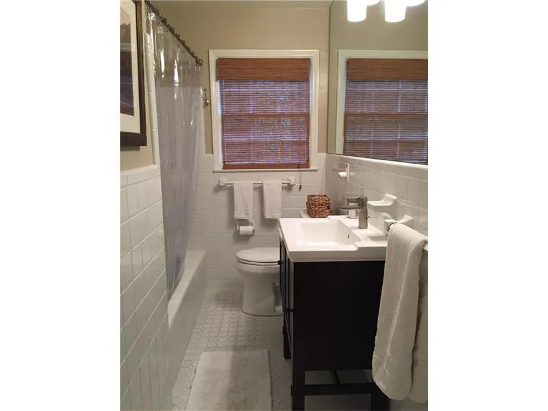 1100 Kingston Drive Ne, Atlanta, Georgia 30342, 4 Bedrooms Bedrooms, ,3 BathroomsBathrooms,Residential,Sold,1100 Kingston Drive Ne,5843101