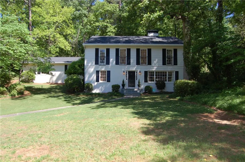 1100 Kingston Drive Ne, Atlanta, Georgia 30342, 4 Bedrooms Bedrooms, ,3 BathroomsBathrooms,Residential,Sold,1100 Kingston Drive Ne,5843101