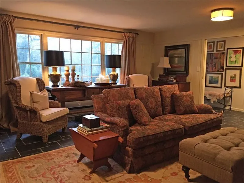 1100 Kingston Drive Ne, Atlanta, Georgia 30342, 4 Bedrooms Bedrooms, ,3 BathroomsBathrooms,Residential,Sold,1100 Kingston Drive Ne,5843101