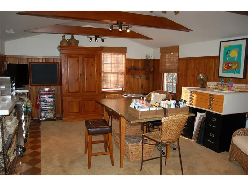 1100 Kingston Drive Ne, Atlanta, Georgia 30342, 4 Bedrooms Bedrooms, ,3 BathroomsBathrooms,Residential,Sold,1100 Kingston Drive Ne,5843101