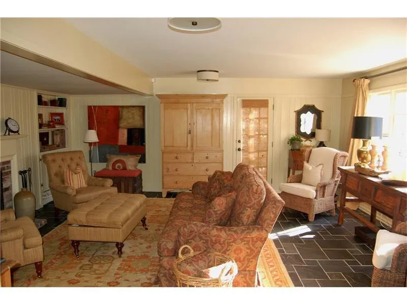 1100 Kingston Drive Ne, Atlanta, Georgia 30342, 4 Bedrooms Bedrooms, ,3 BathroomsBathrooms,Residential,Sold,1100 Kingston Drive Ne,5843101