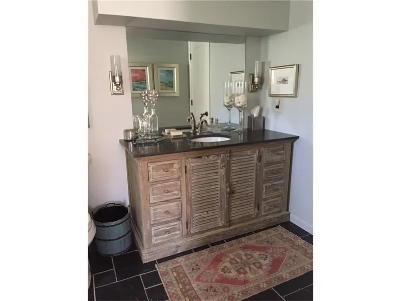 1100 Kingston Drive Ne, Atlanta, Georgia 30342, 4 Bedrooms Bedrooms, ,3 BathroomsBathrooms,Residential,Sold,1100 Kingston Drive Ne,5843101