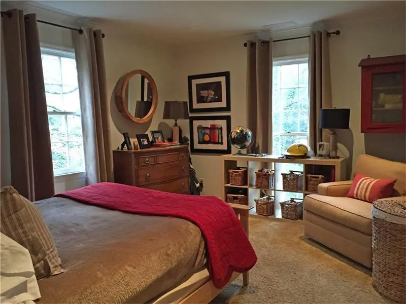 1100 Kingston Drive Ne, Atlanta, Georgia 30342, 4 Bedrooms Bedrooms, ,3 BathroomsBathrooms,Residential,Sold,1100 Kingston Drive Ne,5843101