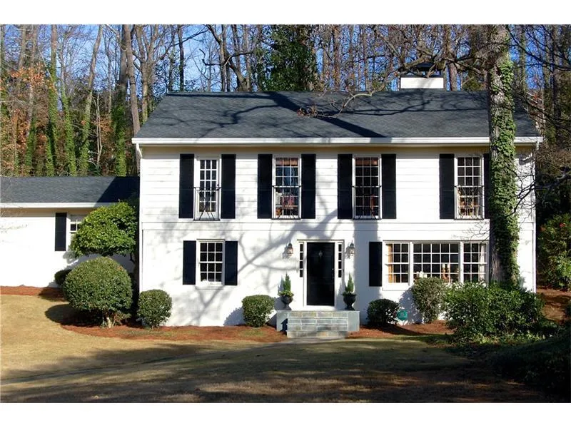1100 Kingston Drive Ne, Atlanta, Georgia 30342, 4 Bedrooms Bedrooms, ,3 BathroomsBathrooms,Residential,Sold,1100 Kingston Drive Ne,5843101