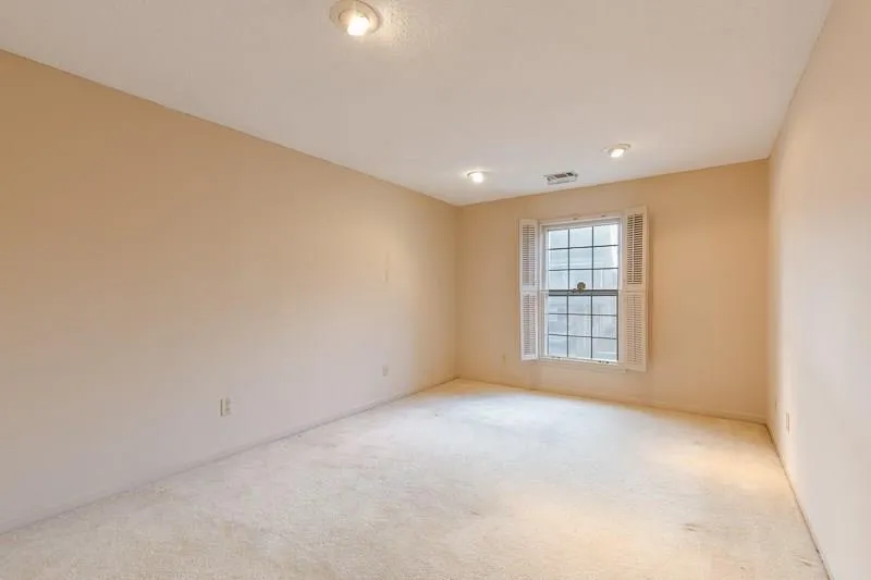 501 The North Chace, Atlanta, Georgia 30328, 3 Bedrooms Bedrooms, ,2 BathroomsBathrooms,Residential,Sold,501 The North Chace,5972174