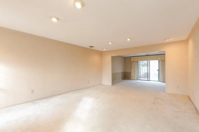 501 The North Chace, Atlanta, Georgia 30328, 3 Bedrooms Bedrooms, ,2 BathroomsBathrooms,Residential,Sold,501 The North Chace,5972174