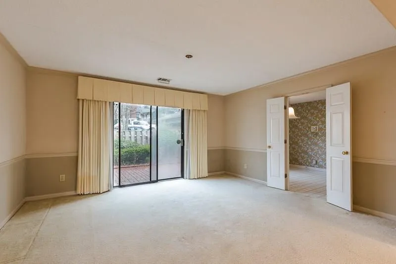 501 The North Chace, Atlanta, Georgia 30328, 3 Bedrooms Bedrooms, ,2 BathroomsBathrooms,Residential,Sold,501 The North Chace,5972174