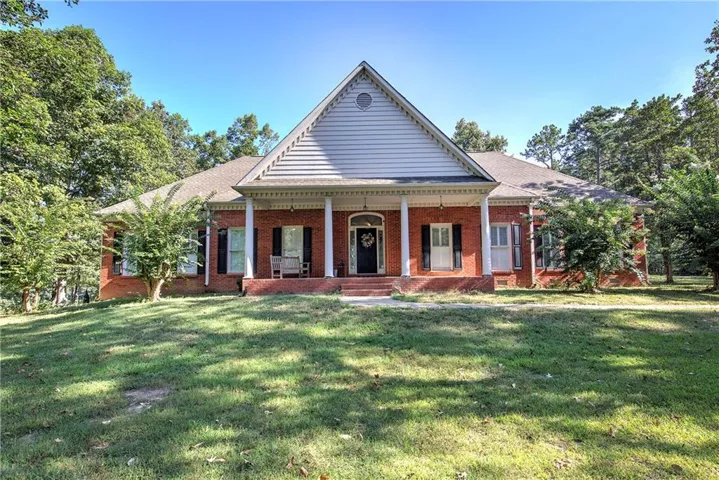 220 Connesena Road, Kingston, Georgia 30145