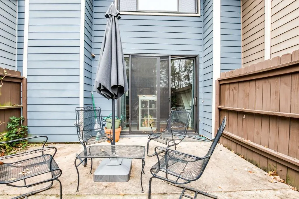 80 Goldrush Circle, Atlanta, Georgia 30328, 2 Bedrooms Bedrooms, ,2 BathroomsBathrooms,Residential,Sold,80 Goldrush Circle,6825367