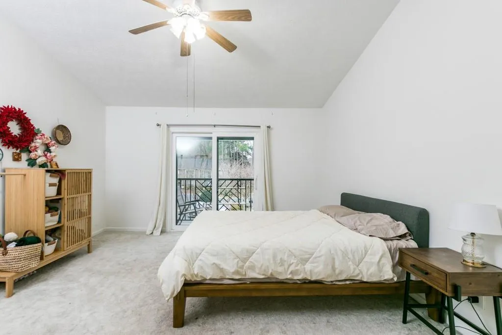 80 Goldrush Circle, Atlanta, Georgia 30328, 2 Bedrooms Bedrooms, ,2 BathroomsBathrooms,Residential,Sold,80 Goldrush Circle,6825367