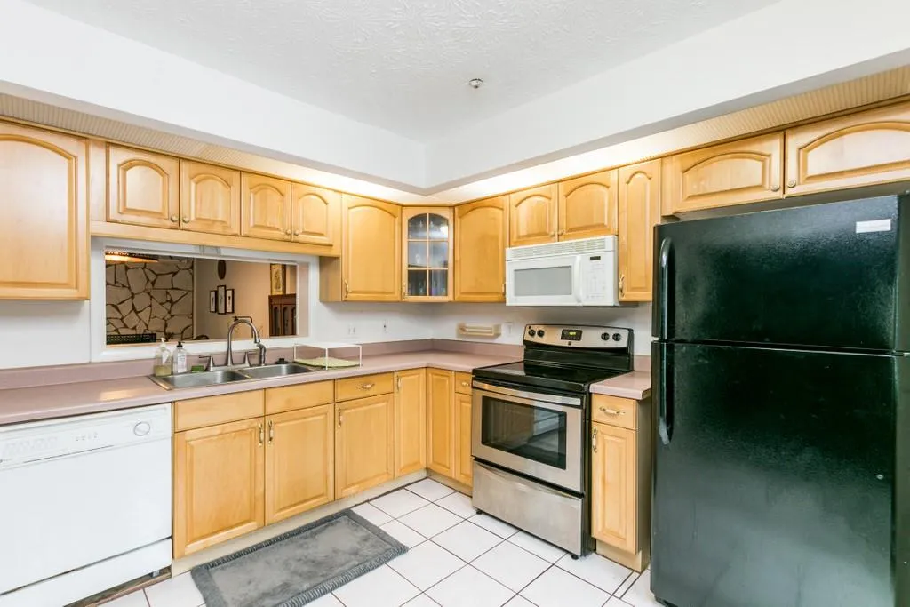 80 Goldrush Circle, Atlanta, Georgia 30328, 2 Bedrooms Bedrooms, ,2 BathroomsBathrooms,Residential,Sold,80 Goldrush Circle,6825367