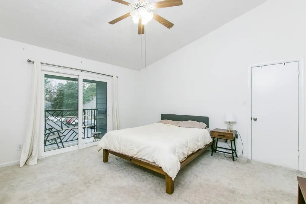 80 Goldrush Circle, Atlanta, Georgia 30328, 2 Bedrooms Bedrooms, ,2 BathroomsBathrooms,Residential,Sold,80 Goldrush Circle,6825367