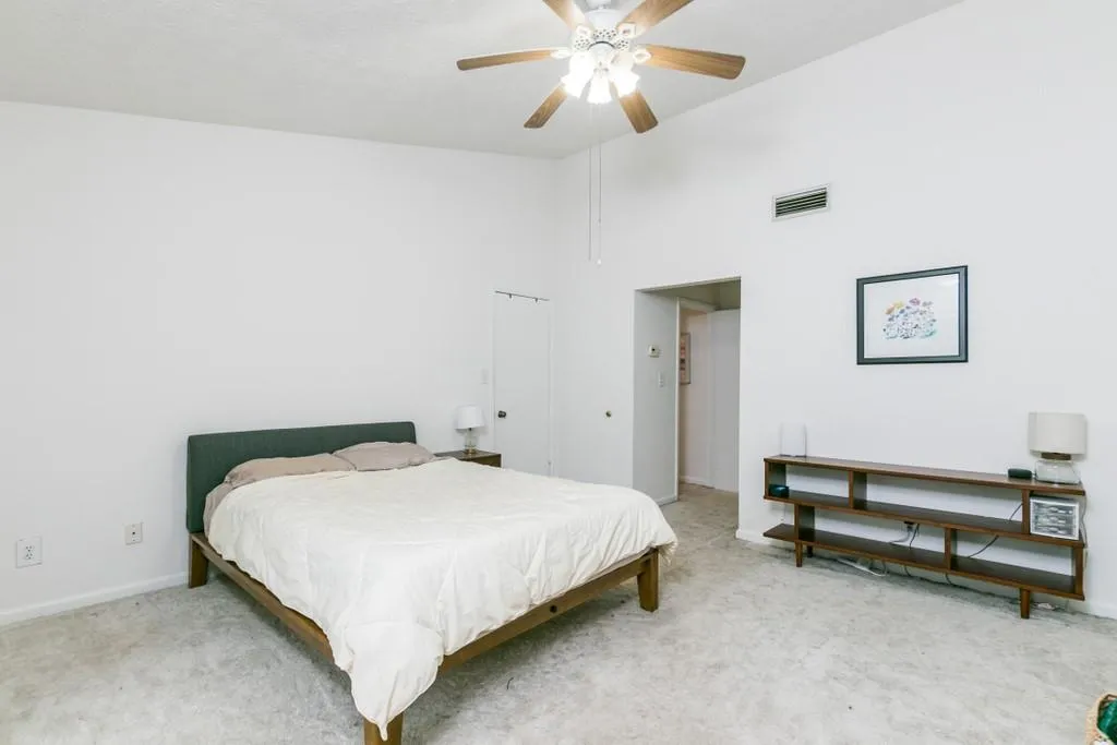 80 Goldrush Circle, Atlanta, Georgia 30328, 2 Bedrooms Bedrooms, ,2 BathroomsBathrooms,Residential,Sold,80 Goldrush Circle,6825367