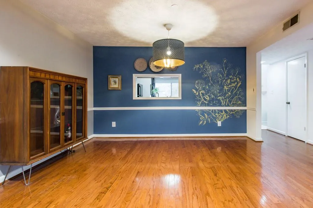 80 Goldrush Circle, Atlanta, Georgia 30328, 2 Bedrooms Bedrooms, ,2 BathroomsBathrooms,Residential,Sold,80 Goldrush Circle,6825367