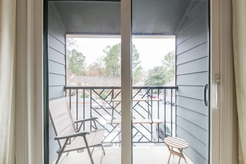 80 Goldrush Circle, Atlanta, Georgia 30328, 2 Bedrooms Bedrooms, ,2 BathroomsBathrooms,Residential,Sold,80 Goldrush Circle,6825367