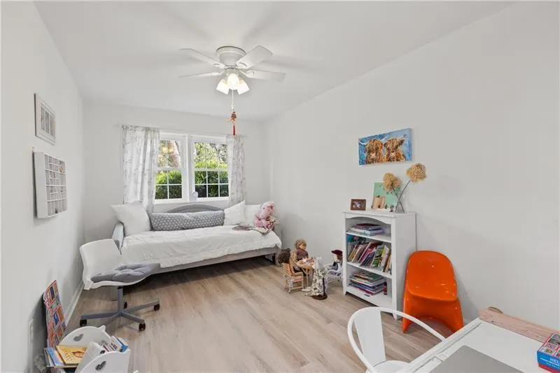 6520 Roswell Road Unit 22, Sandy Springs, Georgia 30328, 2 Bedrooms Bedrooms, ,2 BathroomsBathrooms,Residential,Sold,6520 Roswell Road Unit 22,7148197