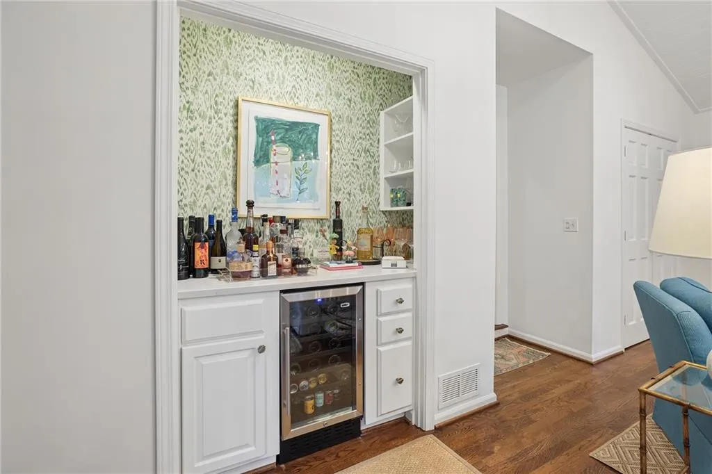 2970 Mornington Drive Nw, Atlanta, Georgia 30327, 4 Bedrooms Bedrooms, 0 ,3 BathroomsBathrooms,Residential,For Sale,2970 Mornington Drive Nw,7837313