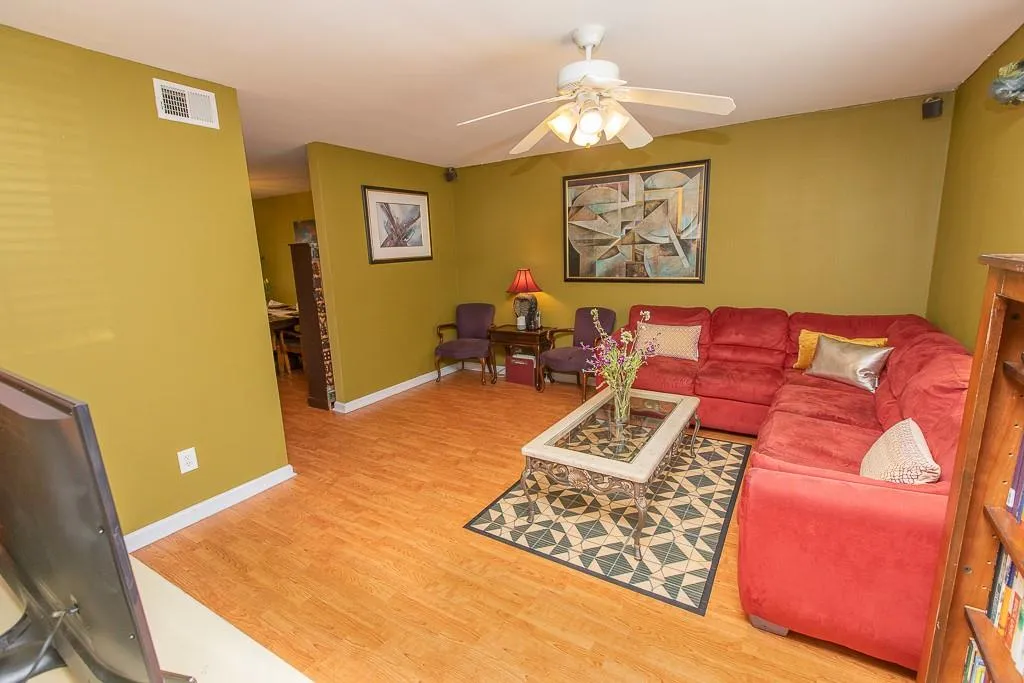 1206 Brighton Point, Sandy Springs, Georgia 30328, 2 Bedrooms Bedrooms, ,2 BathroomsBathrooms,Residential,Sold,1206 Brighton Point,6714202