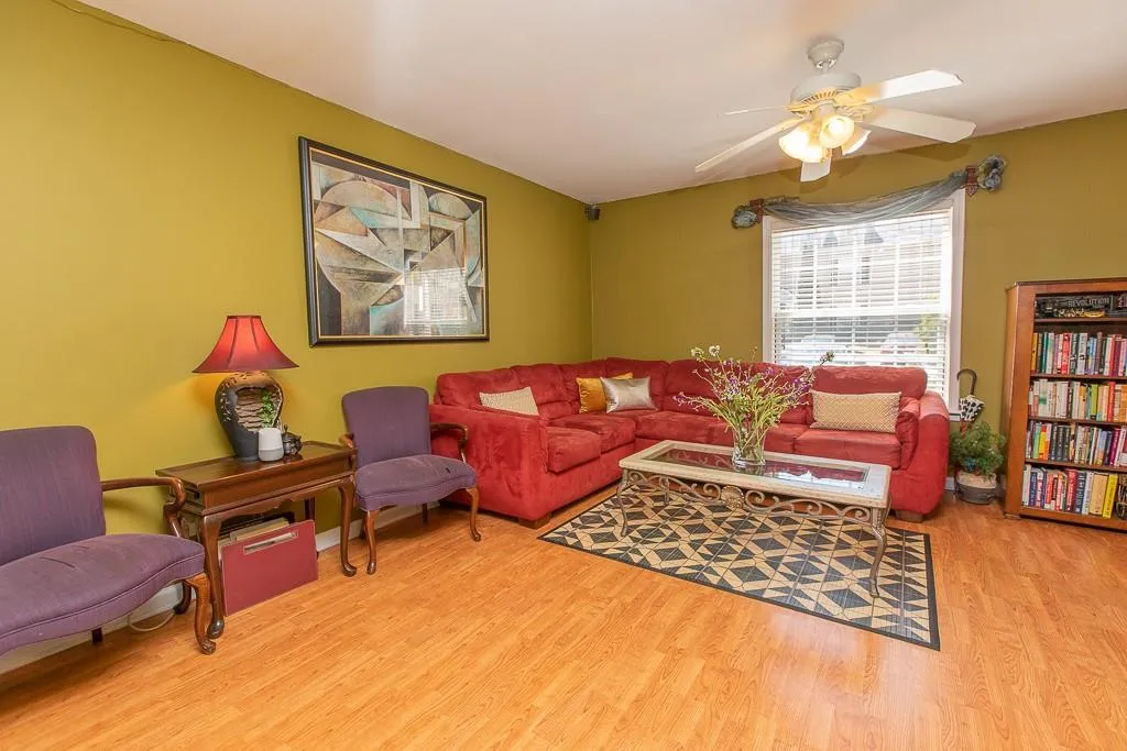1206 Brighton Point, Sandy Springs, Georgia 30328, 2 Bedrooms Bedrooms, ,2 BathroomsBathrooms,Residential,Sold,1206 Brighton Point,6714202