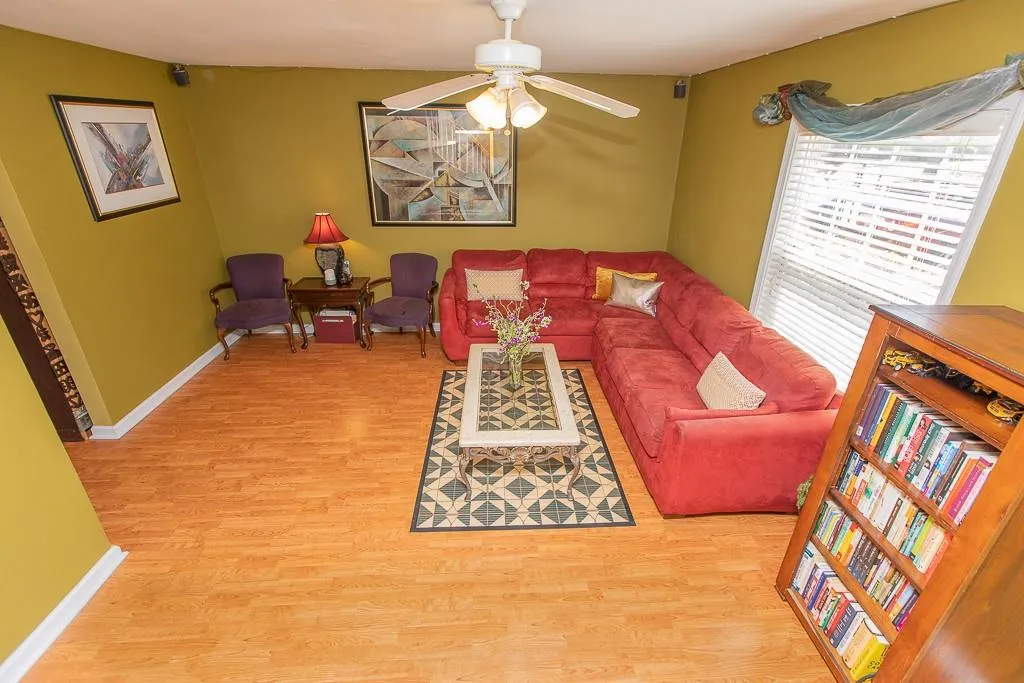 1206 Brighton Point, Sandy Springs, Georgia 30328, 2 Bedrooms Bedrooms, ,2 BathroomsBathrooms,Residential,Sold,1206 Brighton Point,6714202