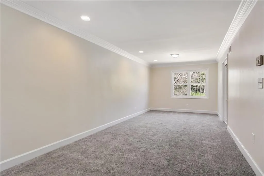 390 N River Parkway Unit A, Sandy Springs, Georgia 30350, 2 Bedrooms Bedrooms, ,2 BathroomsBathrooms,Residential,Sold,390 N River Parkway Unit A,6523361