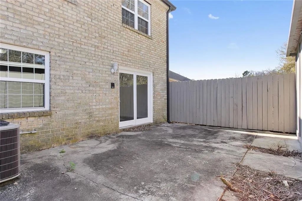 390 N River Parkway Unit A, Sandy Springs, Georgia 30350, 2 Bedrooms Bedrooms, ,2 BathroomsBathrooms,Residential,Sold,390 N River Parkway Unit A,6523361