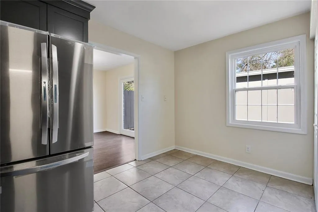 390 N River Parkway Unit A, Sandy Springs, Georgia 30350, 2 Bedrooms Bedrooms, ,2 BathroomsBathrooms,Residential,Sold,390 N River Parkway Unit A,6523361