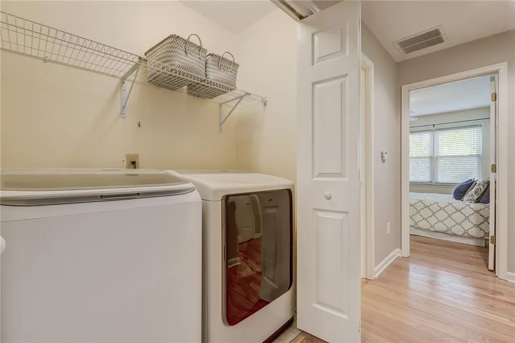 1006 Camden Court, Atlanta, Georgia 30327, 4 Bedrooms Bedrooms, ,3 BathroomsBathrooms,Residential,Sold,1006 Camden Court,6532772