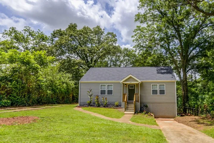 567 Ashburton Avenue, Decatur, Georgia 30032