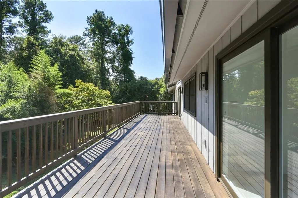 1540 Chevron Drive, Atlanta, Georgia 30350, 6 Bedrooms Bedrooms, ,4 BathroomsBathrooms,Residential,Sold,1540 Chevron Drive,6627384