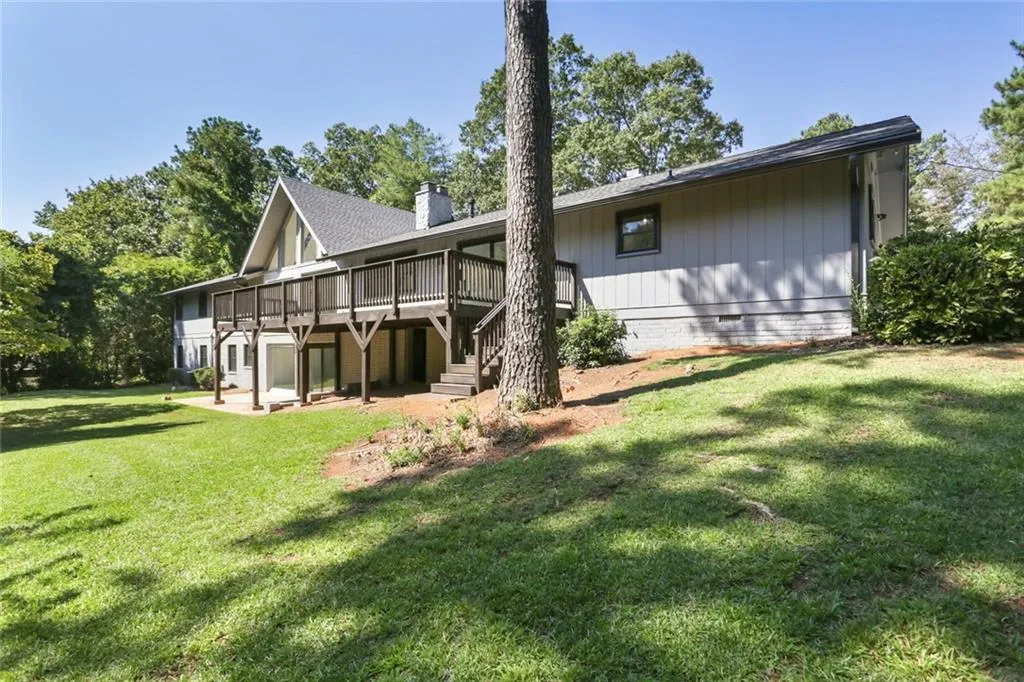 1540 Chevron Drive, Atlanta, Georgia 30350, 6 Bedrooms Bedrooms, ,4 BathroomsBathrooms,Residential,Sold,1540 Chevron Drive,6627384