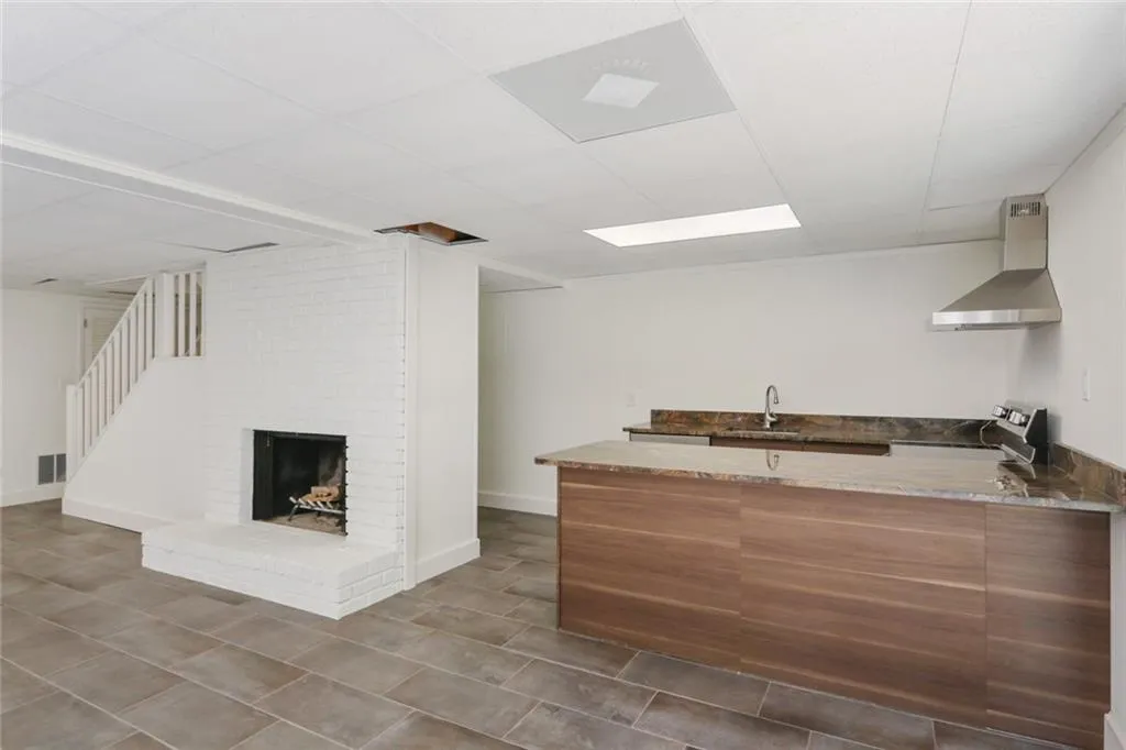 1540 Chevron Drive, Atlanta, Georgia 30350, 6 Bedrooms Bedrooms, ,4 BathroomsBathrooms,Residential,Sold,1540 Chevron Drive,6627384