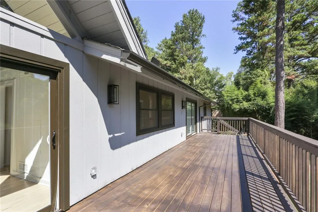 1540 Chevron Drive, Atlanta, Georgia 30350, 6 Bedrooms Bedrooms, ,4 BathroomsBathrooms,Residential,Sold,1540 Chevron Drive,6627384