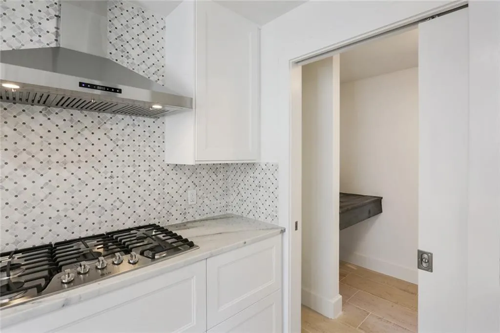 1540 Chevron Drive, Atlanta, Georgia 30350, 6 Bedrooms Bedrooms, ,4 BathroomsBathrooms,Residential,Sold,1540 Chevron Drive,6627384