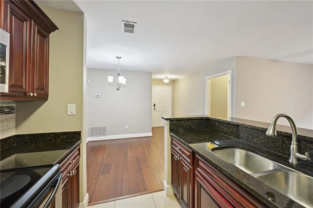 7104 Santa Fe Parkway, Atlanta, Georgia 30350, 2 Bedrooms Bedrooms, ,2 BathroomsBathrooms,Residential,Sold,7104 Santa Fe Parkway,7568182