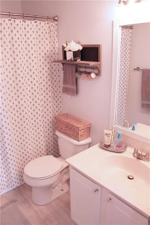 5151 Roswell Road Unit 4/51, Atlanta, Georgia 30342, 2 Bedrooms Bedrooms, ,2 BathroomsBathrooms,Residential,Sold,5151 Roswell Road Unit 4/51,5818539