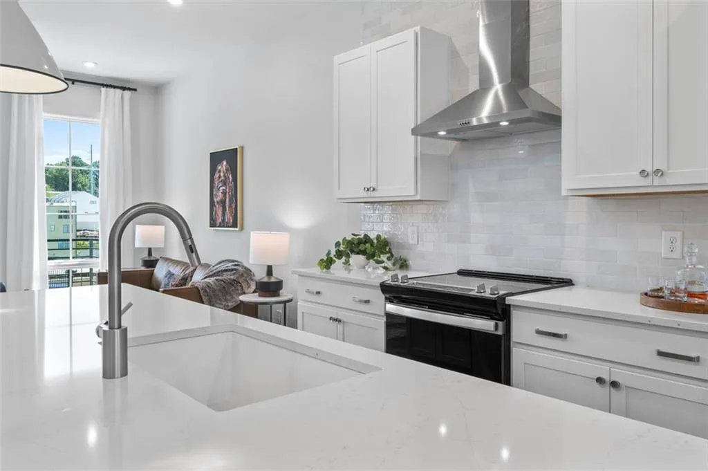 1291 Longreen Terrace Nw, Atlanta, Georgia 30318, 3 Bedrooms Bedrooms, ,2 BathroomsBathrooms,Residential,For Sale,1291 Longreen Terrace Nw,7639995
