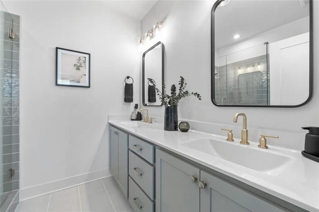 1291 Longreen Terrace Nw, Atlanta, Georgia 30318, 3 Bedrooms Bedrooms, ,2 BathroomsBathrooms,Residential,For Sale,1291 Longreen Terrace Nw,7639995
