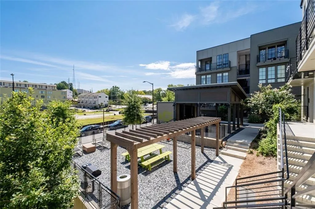 1291 Longreen Terrace Nw, Atlanta, Georgia 30318, 3 Bedrooms Bedrooms, ,2 BathroomsBathrooms,Residential,For Sale,1291 Longreen Terrace Nw,7639995
