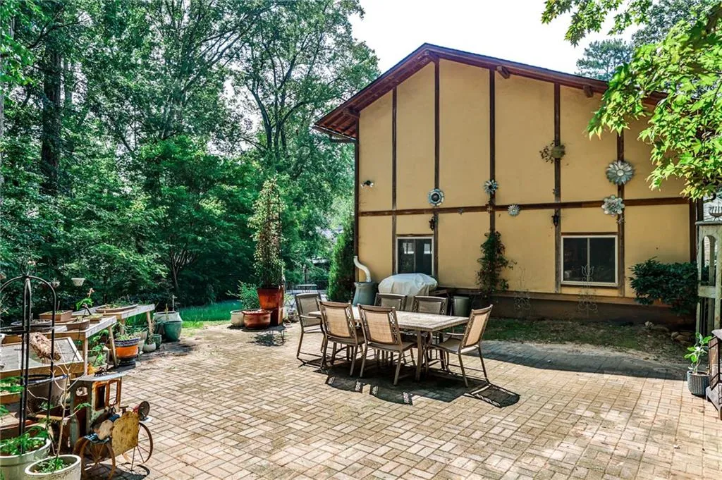 3897 Lake Forrest Drive Ne, Atlanta, Georgia 30342, 3 Bedrooms Bedrooms, ,3 BathroomsBathrooms,Residential,For Sale,3897 Lake Forrest Drive Ne,7643464