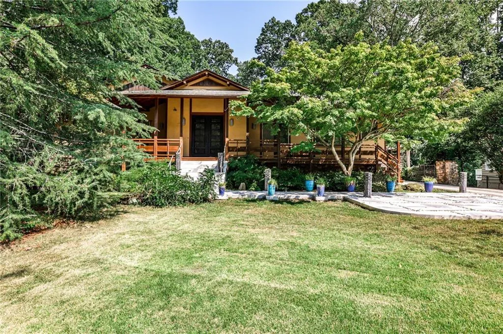3897 Lake Forrest Drive Ne, Atlanta, Georgia 30342, 3 Bedrooms Bedrooms, ,3 BathroomsBathrooms,Residential,For Sale,3897 Lake Forrest Drive Ne,7643464