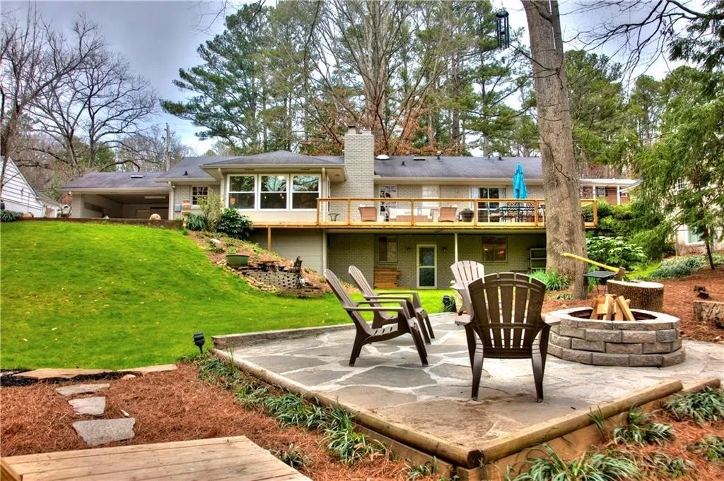 420 Colewood Way, Atlanta, Georgia 30328, 4 Bedrooms Bedrooms, ,3 BathroomsBathrooms,Residential,Sold,420 Colewood Way,5812307