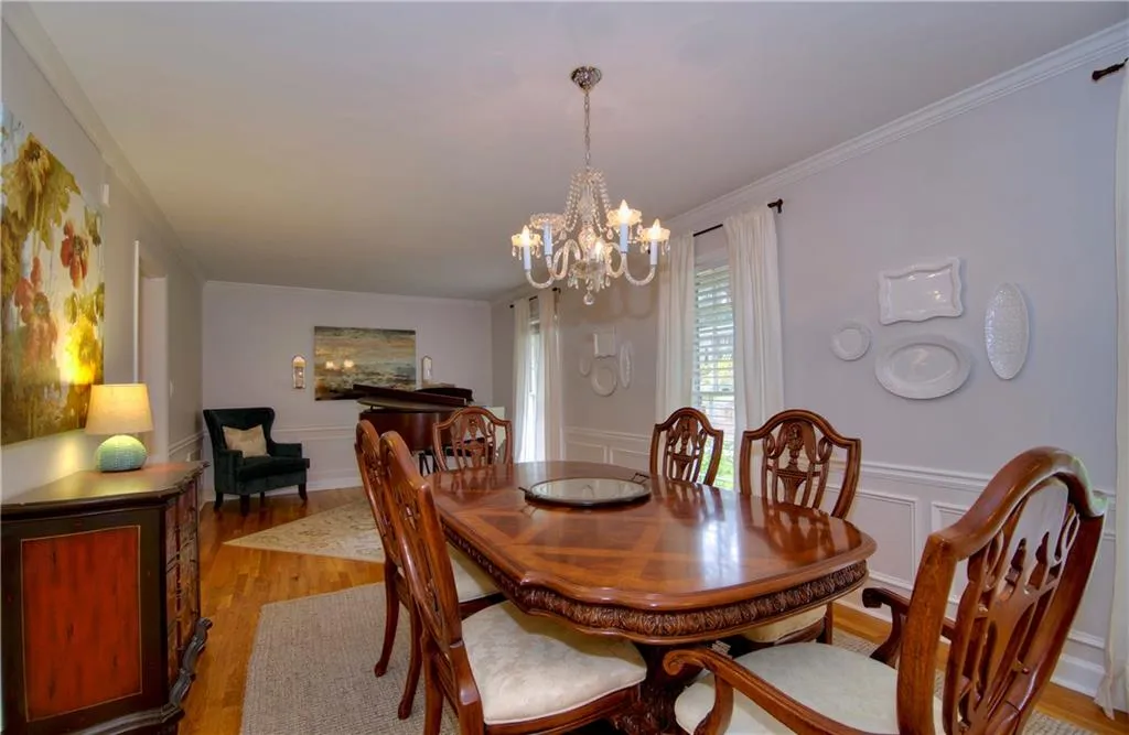 420 Colewood Way, Atlanta, Georgia 30328, 4 Bedrooms Bedrooms, ,3 BathroomsBathrooms,Residential,Sold,420 Colewood Way,5812307